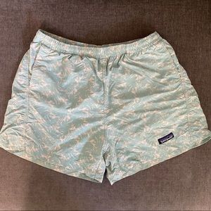 Patagonia baggies- patterned
